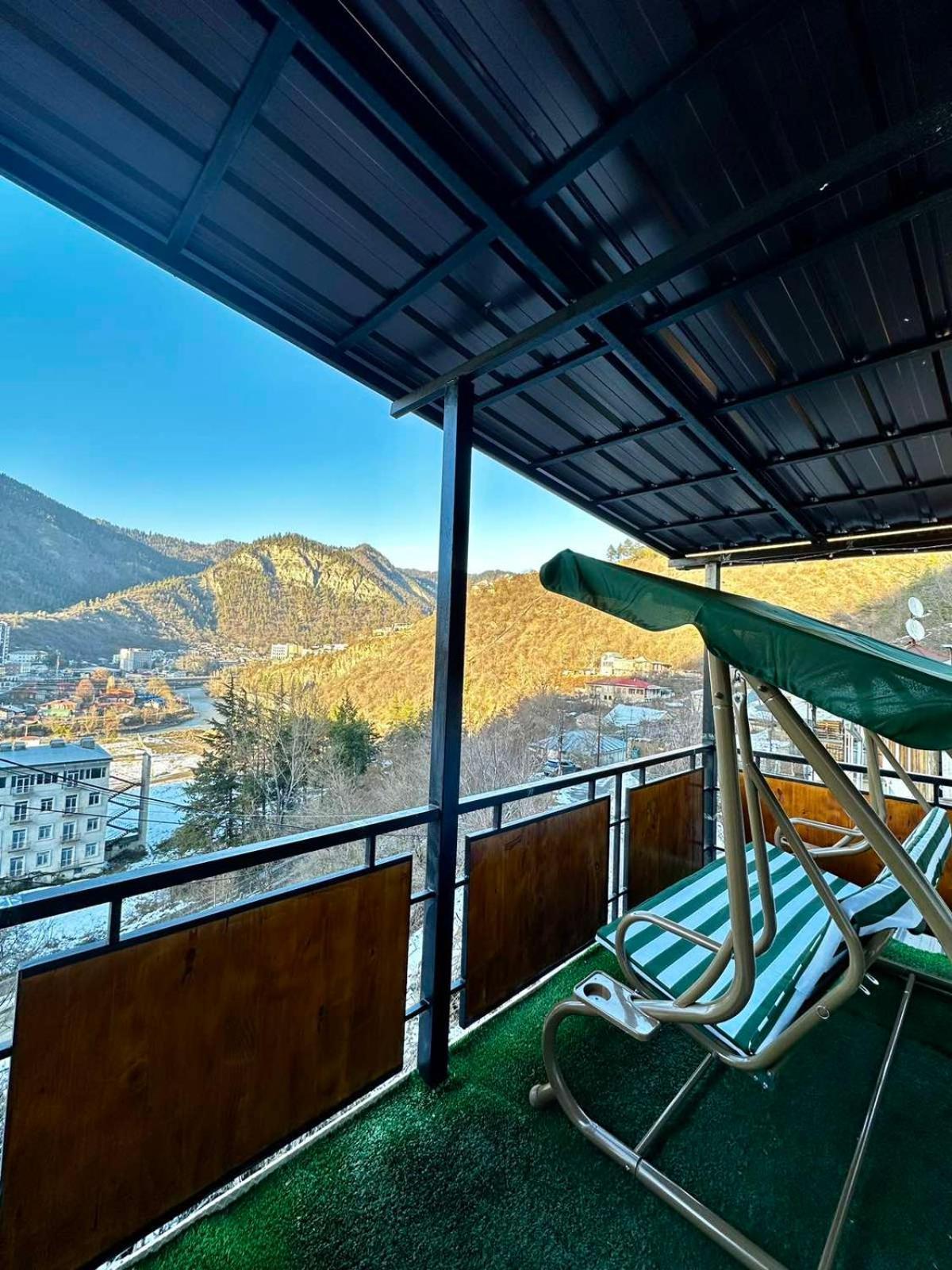 Woodland Borjomi Hotell Exteriör bild